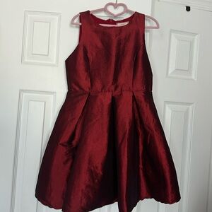 Soprano Burgundy girls dress 
Size 12
Used 
1 time washed

Color burgundy